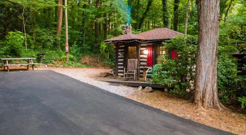 Log Cabin Motor Court - Image 1