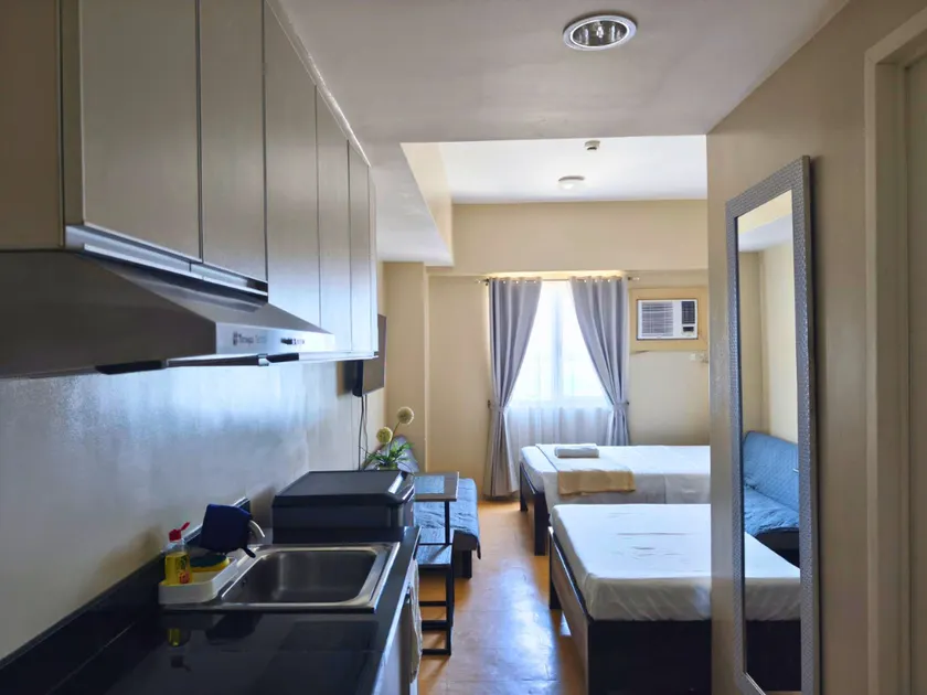 New Stay Sunvida Best Seaviews Across SM Mall - Image 1