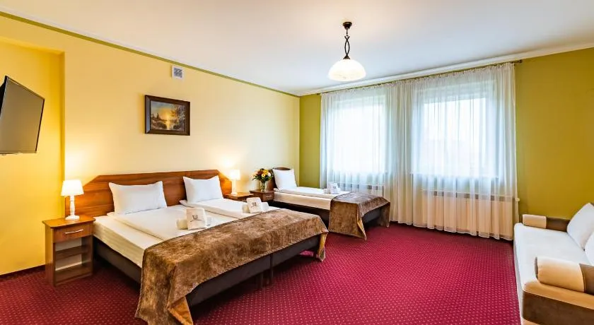 Hotel Kasztelan - Image 1