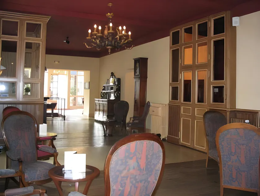 Hôtel Au Pavillon du Frêne - Image 1