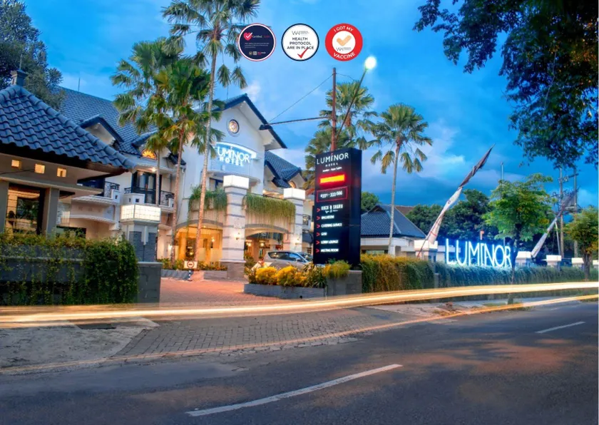 Luminor Hotel Jember By WH - Image 1
