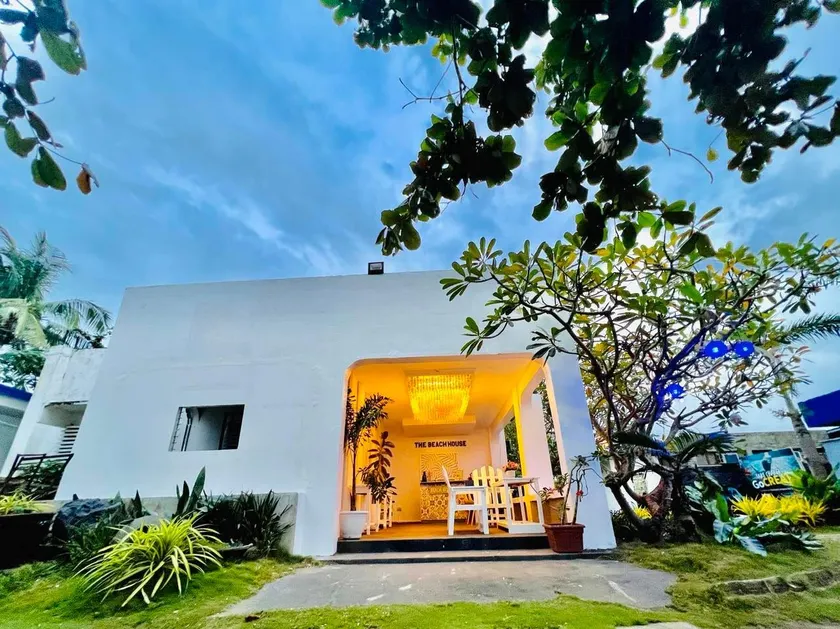 The Beach House and Bar - Image 1