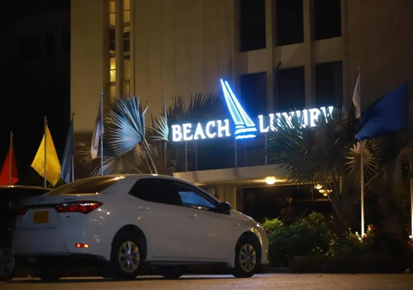 Beach Luxury Hotel - Image 1