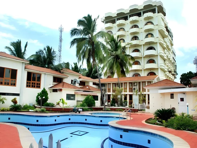 Hotel Singaar International - Image 1