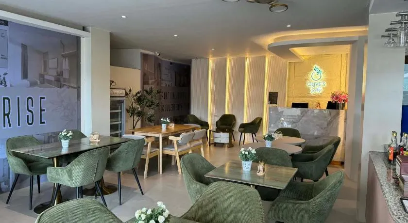 Olive's Suites - Image 1