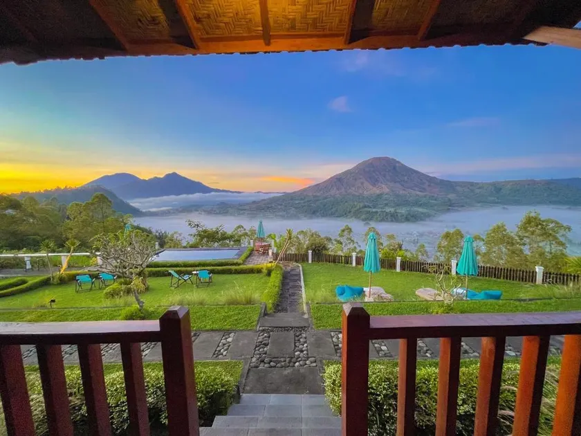 Pinggan caldera - Image 1