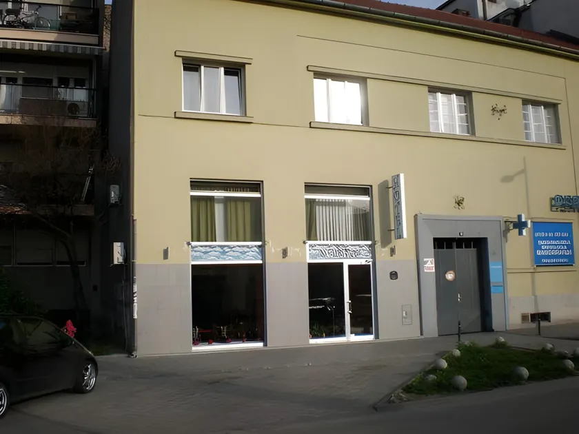 Hotel Mediteraneo Garni - Image 1