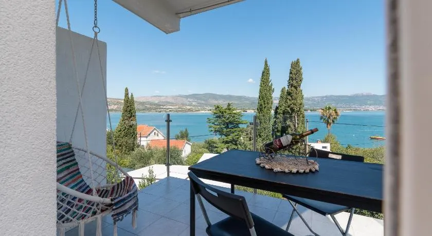 Apartments Lotus - Image 1
