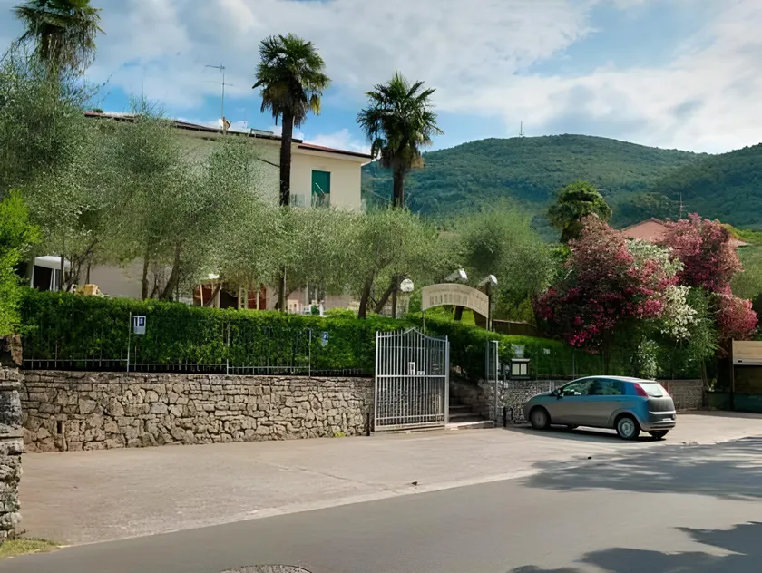 Albergo Blueline - Image 1