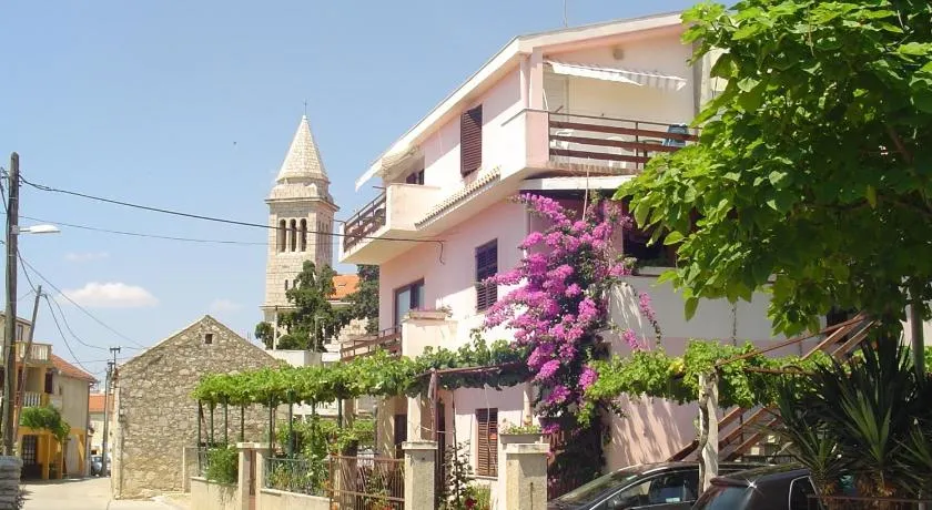 Apartments by the sea Pakostane, Biograd - 24548 - Image 1