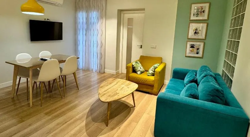 Apartamentos Apolo - Image 1