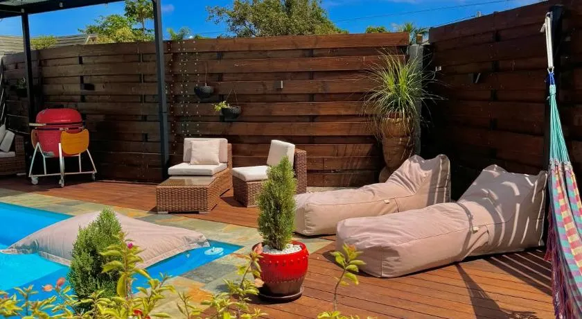 Villa Fare Mananui 2 chambres avec piscine et jardin - Image 1