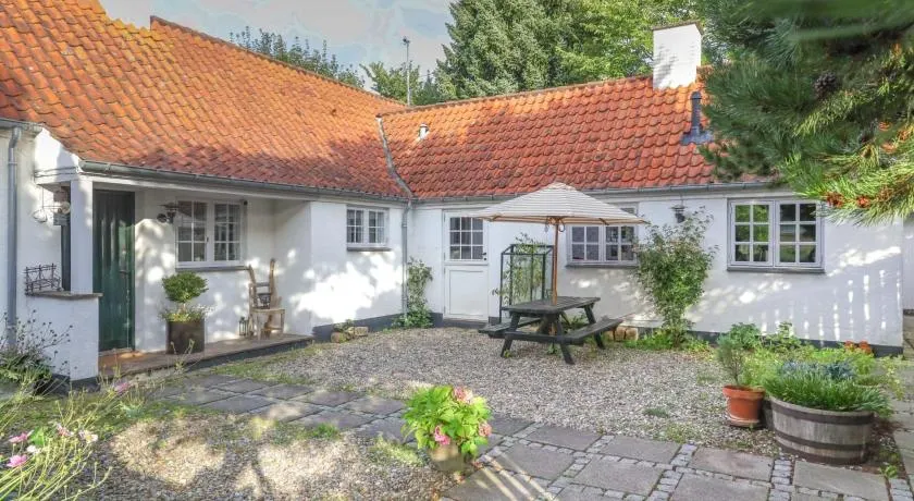 The Guest House - Image 1