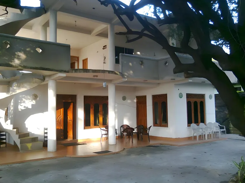 Pleasure Island Holiday Home - Image 1