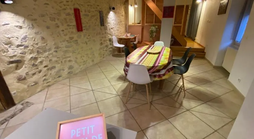Gîte de la tour de Paradis - Image 1