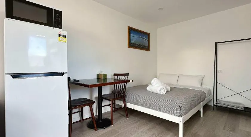 Claremont Comfort Cottage - Image 1