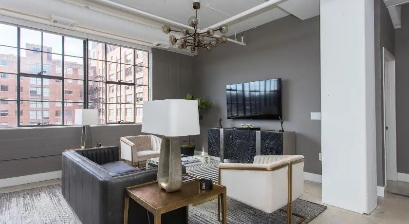 Enchanted Abode by Atlanta Luxury Rentals - Image 1
