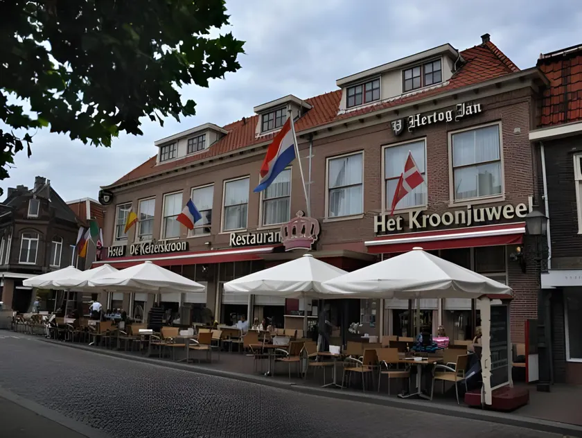 Hotel de Keizerskroon Hoorn - Image 1