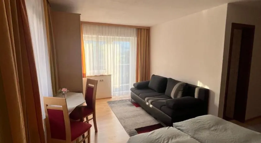 Pension Haus Georg - Image 1