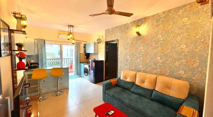 Peaceful 1BHK Workation Stay with Shared Pool in Siolim - Image 1