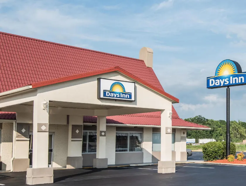 Baymont by Wyndham Lumberton NC - Image 1