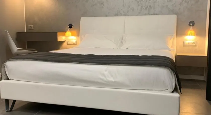ApartHotel Bossi - Image 1