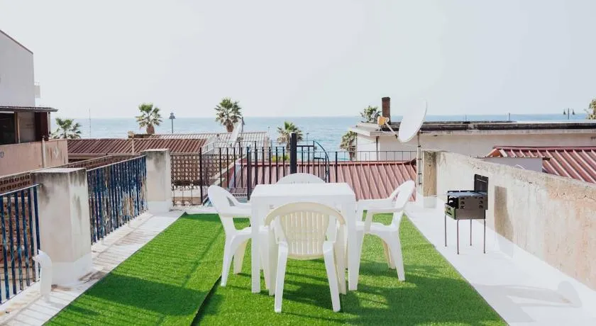 Appartamento con terrazzo - Image 1