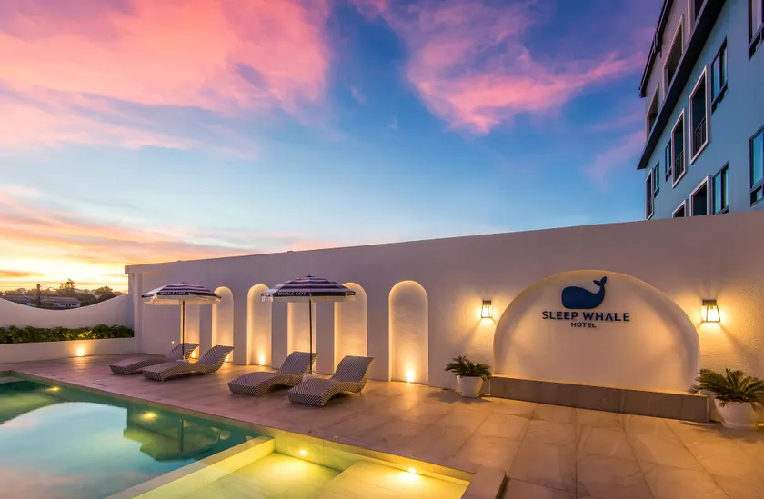 Sleep Whale Hotel - Image 1