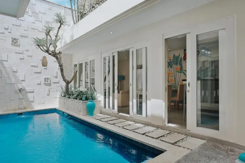 One Bedroom Romantic Villa Seminyak - Image 1