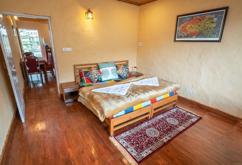 Mountain View Loft- 1 BHK with Kitchen (Fast WIFI) - Image 1