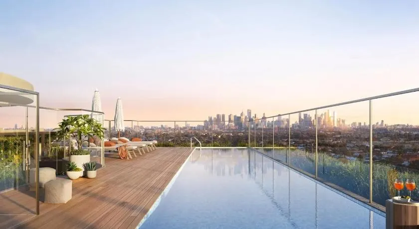 City View Retreat with Pool - Image 1