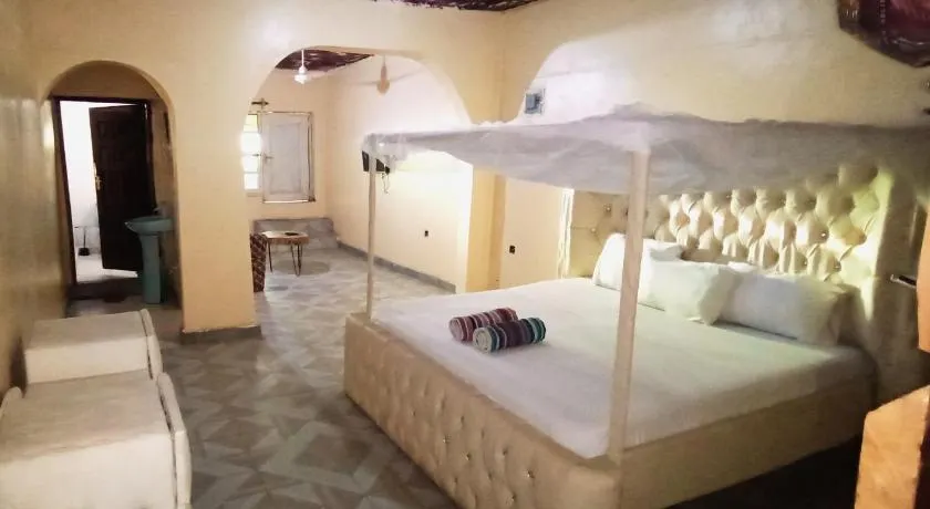 Baba Lao Hotel - Image 1