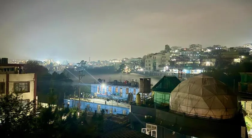 Yepplo Holiday Home - Nongmynsong - Shillong - 24hrs Caretaker - Breakfast - Power Backup & Parking - Image 1