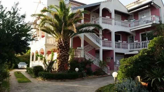 Apartmani Anđelo, Tommy, Leon - Image 1