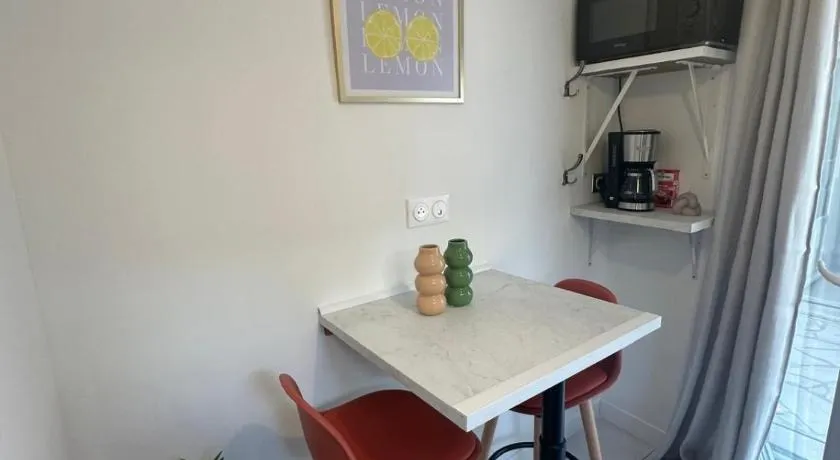 Jolie Maison Proche Tous Commerces - Image 1