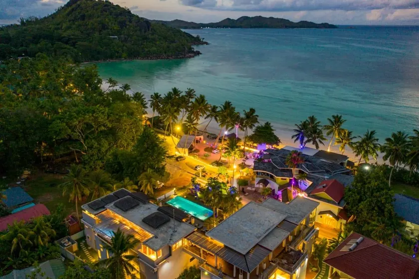 Hotel Le Duc de Praslin - Image 1