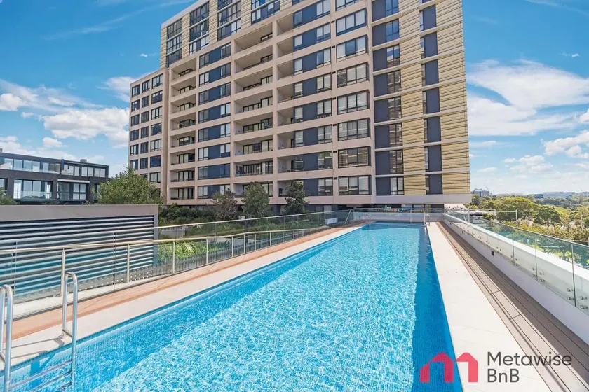 MetaWise BnB Modern 4BR in Macquarie Park - Image 1