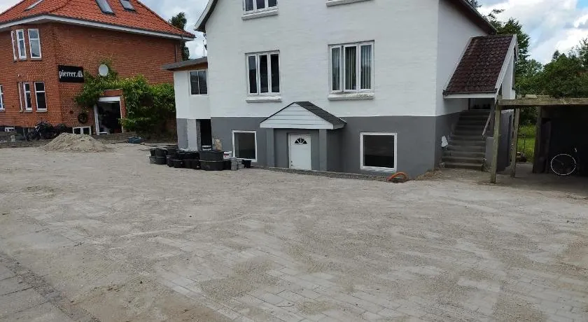 Fjeldgaard - Image 1