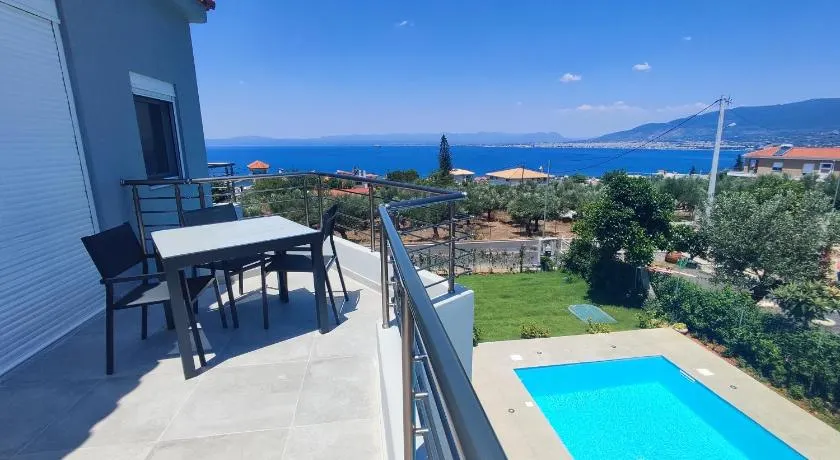 Evilenia Luxury Apartments - Image 1