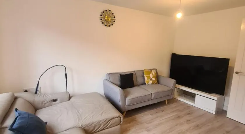 lovely new home in manchester close to MANCHESTER CITY FC - Image 1