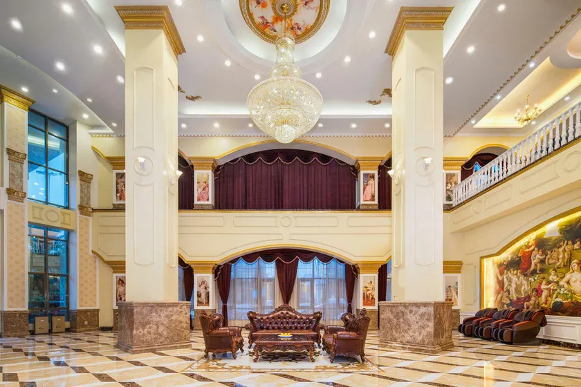Vienna Hotel (Yizhang) - Image 1