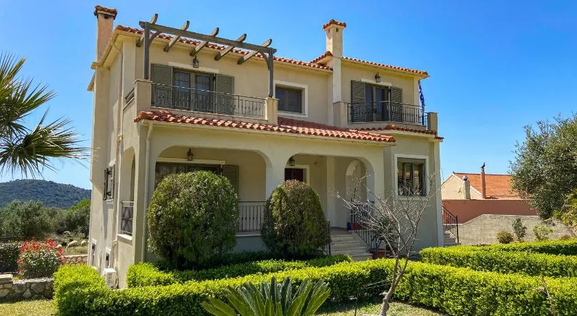 Villa Carousos - Image 1