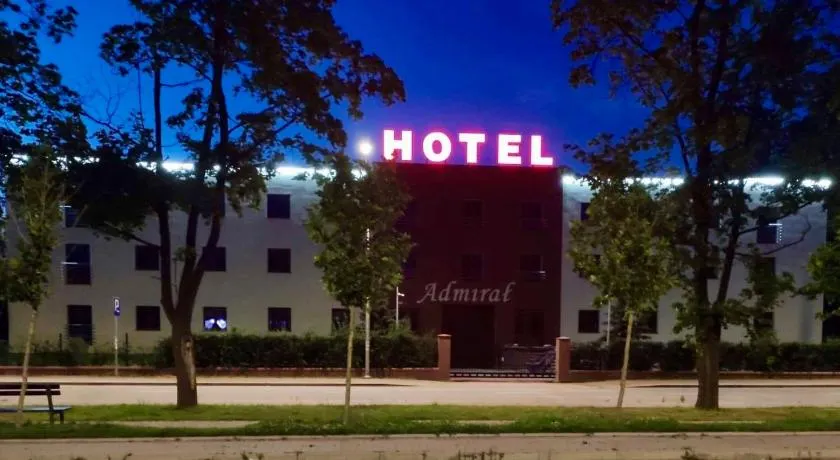 Hotel i Restauracja Admirał - Image 1
