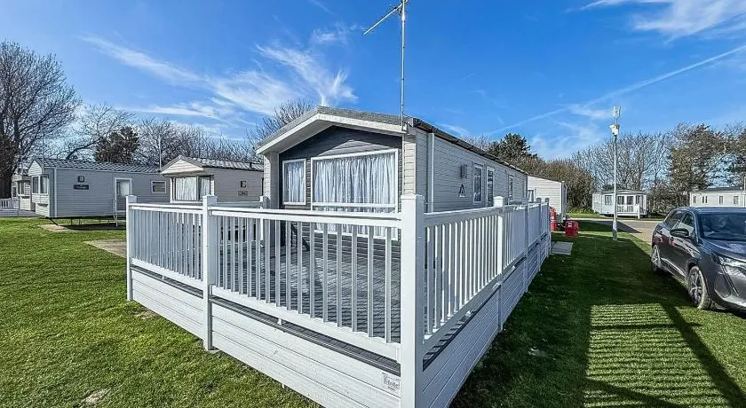 Homely Caravan With Outside Decking At Broadland Sands Ref 20319Bs - Image 1