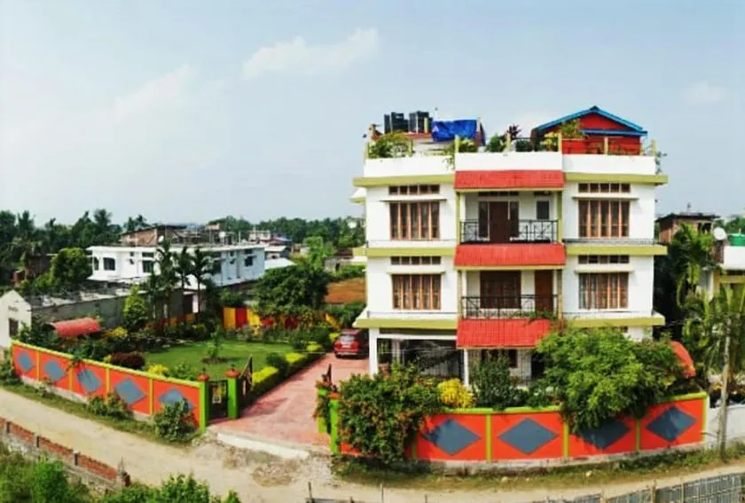 Eagle Nest Home Stay - Image 1