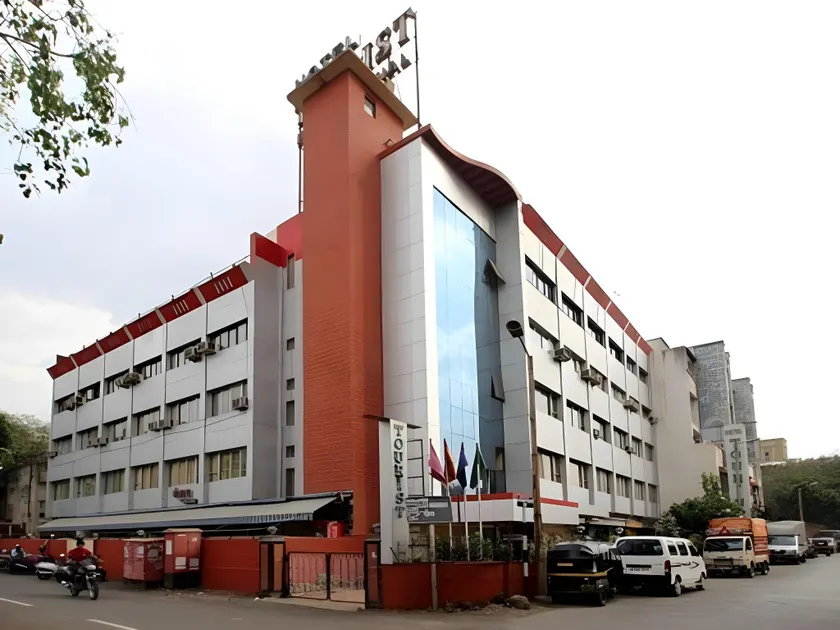 Hotel Tourist International - Image 1