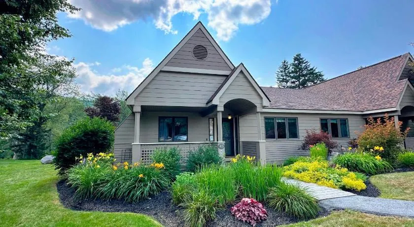FV43 Bretton Woods single level home with AC on golf course - Image 1