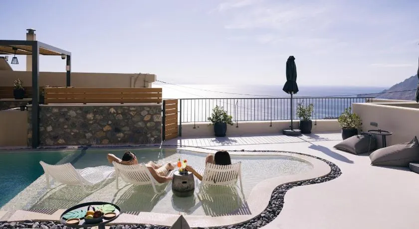 Mirthea Suites - Image 1