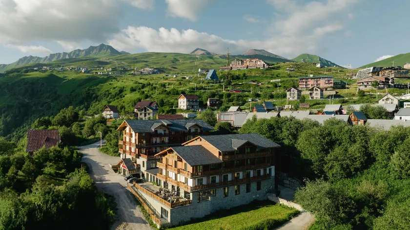 Gudauri Inn - Image 1