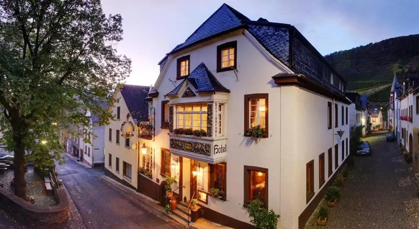Hotel Weingut Schützen - Image 1